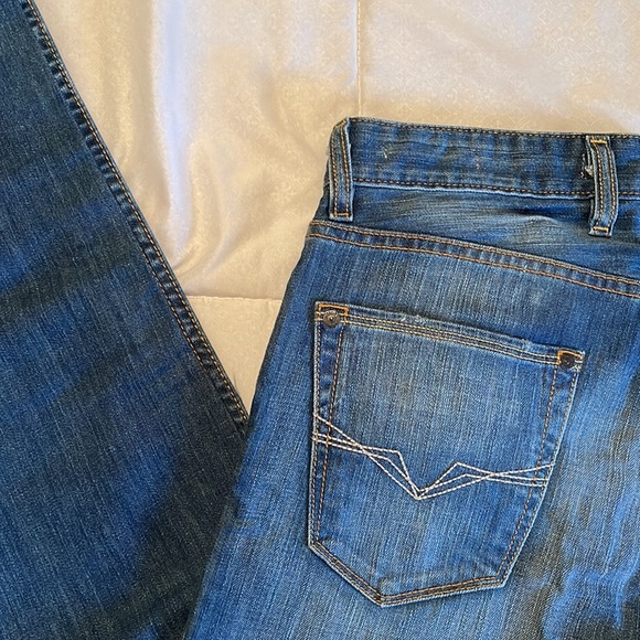 Guess Jeans - Picture 5 of 5